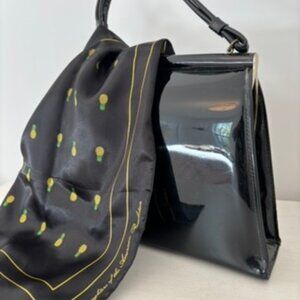 Vintage DAR Daughters of the American Revolution Pineapple Print Black Scarf